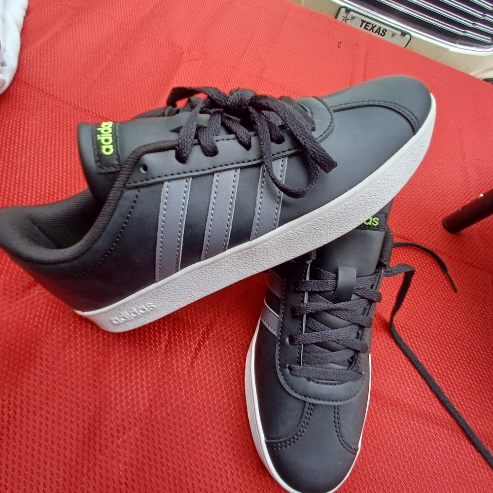 Adidas sneakers - Picture 5 of 16